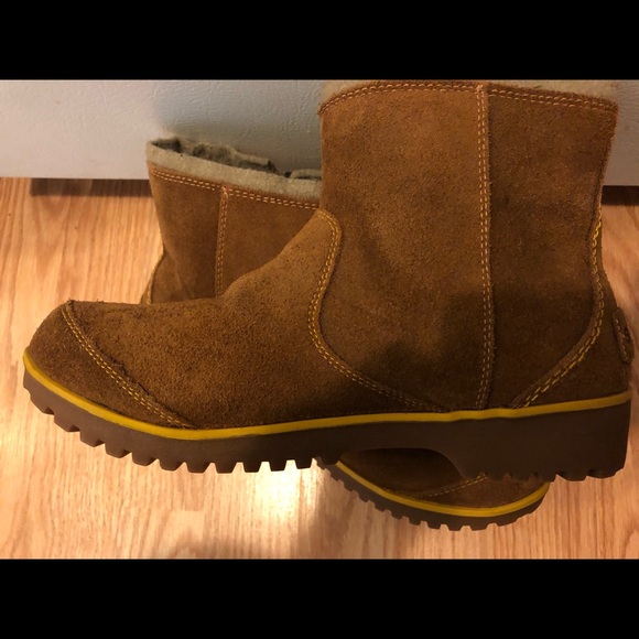 Women’s Ankle Boots - Picture 4 of 8